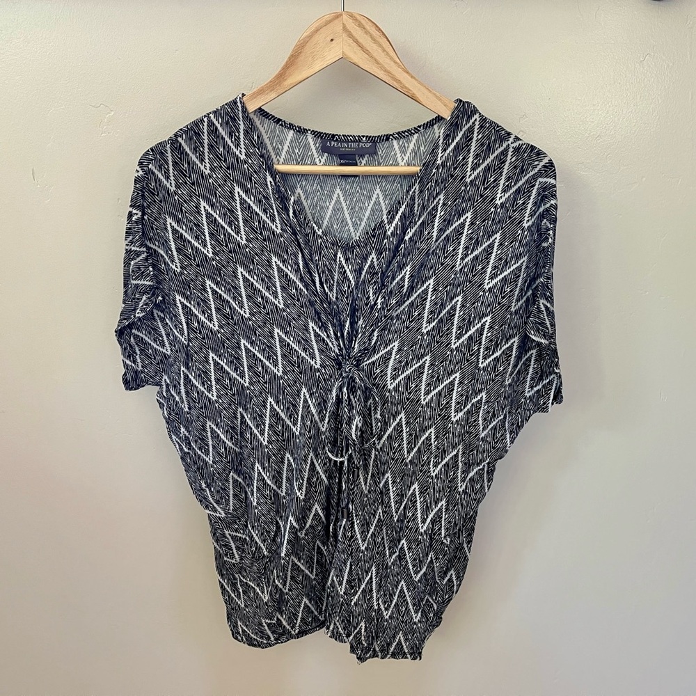 A Pea in the Pod Black and White Zigzag Blouse